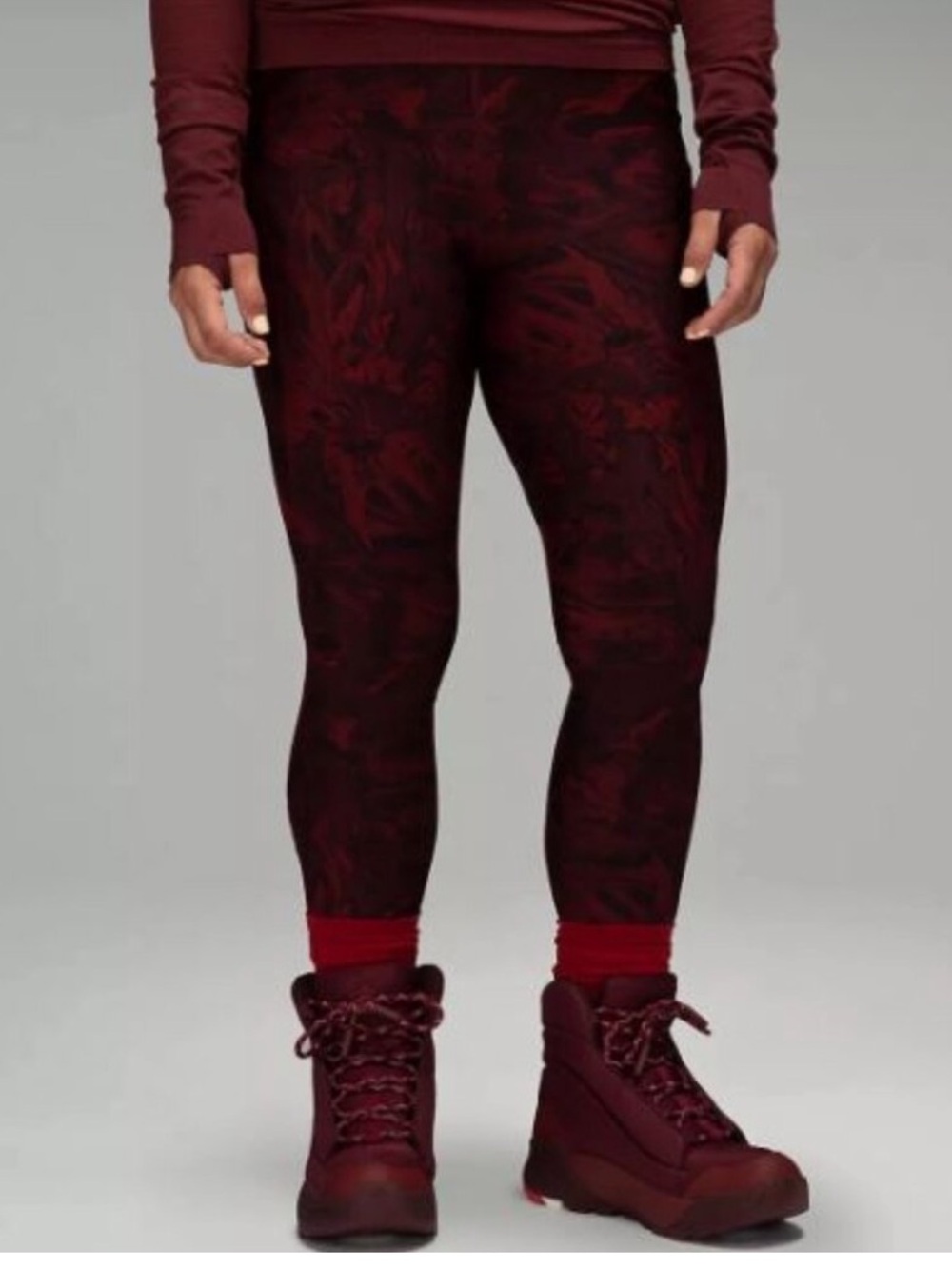 Lululemon Team Canada Chase the Chill Tight Dark Red Rare Size 4